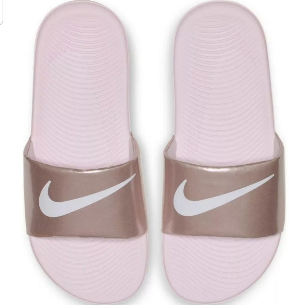 Nike Girls Kawa Slides size 2Y New